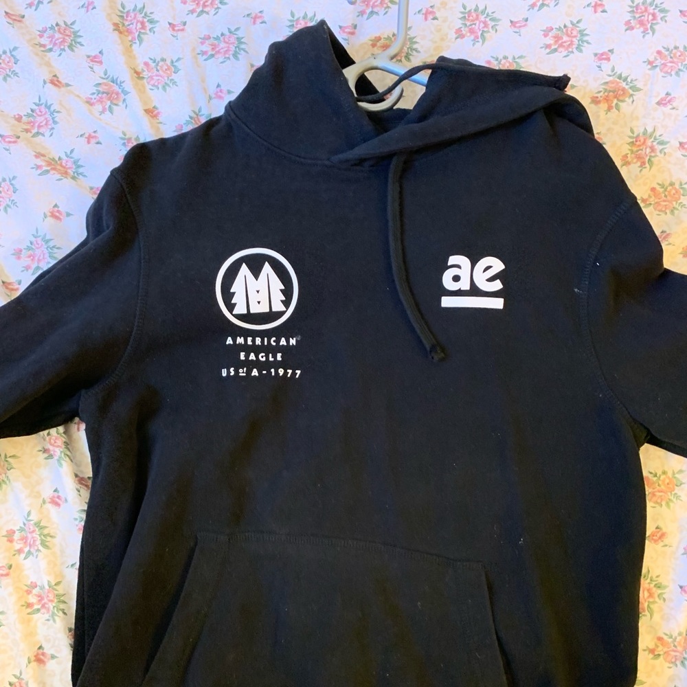 Slightly worn black American eagle hoodie
